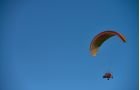 Istruttore certificato in volo tandem con paramotore sul Garda